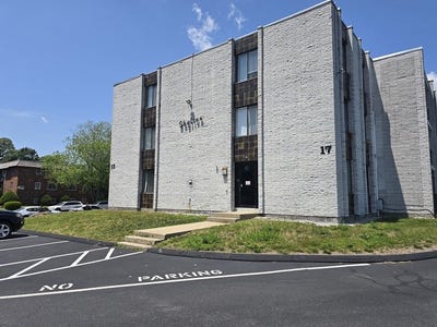 /international/us/17-skyline-dr-braintree-ma-110100426365/