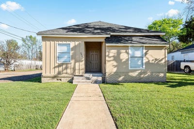 /international/us/2001-e-grand-ave-marshall-tx-110106380352/