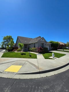 /international/us/548-white-pine-street-vacaville-ca-110109136013/