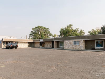 /international/us/992-w-idaho-ontario-or-110109918671/