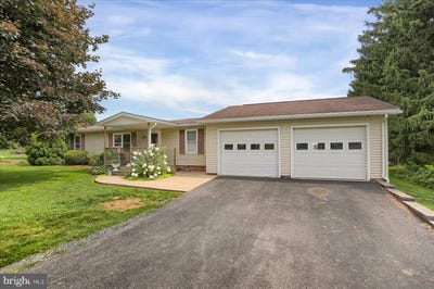 /international/us/79-grand-street-belleville-pa-110119371289/