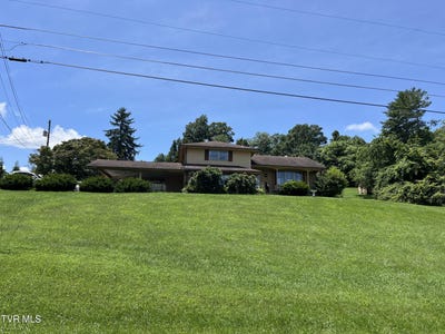 /international/us/211-overview-jonesville-va-110100355883/