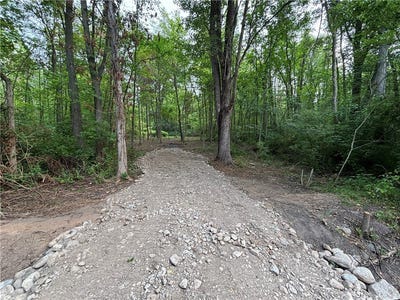 /international/us/huntley-rd-lot-2-road-marion-ny-110101429586/?lang=en