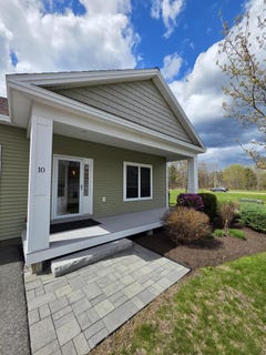 /international/us/5-shore-drive-orono-me-110108096290/