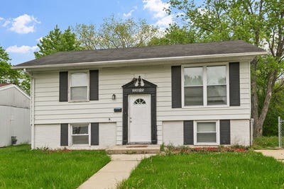 /international/us/22015-e-churchill-drive-richton-park-il-110107747241/