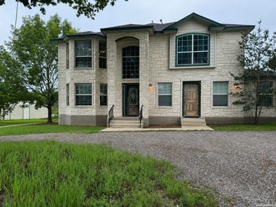 /international/us/1149-state-highway-21-w-apt-a-cedar-creek-tx-110107406329/