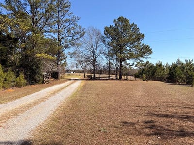 /international/us/467-county-road-1177-troy-al-110106118818/
