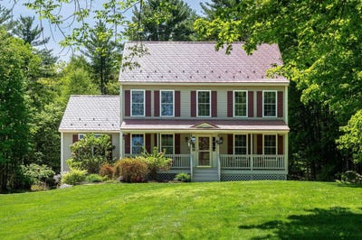 /international/us/137-ash-swamp-road-newmarket-nh-110108553189/