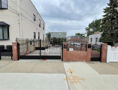 /international/us/61-41-maspeth-avenue-flushing-ny-110108128638/