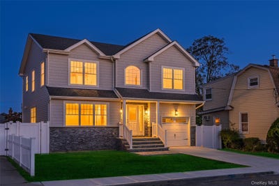 /international/us/335-evans-avenue-elmont-ny-110104572156/