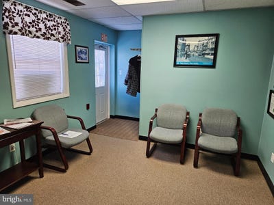 /international/us/2333-whitehorse-mercerville-road-hamilton-nj-110090666876/