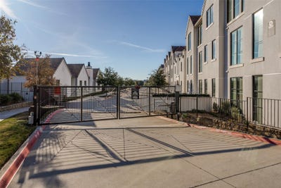 /international/us/5270-town-and-country-boulevard-frisco-tx-110107519255/