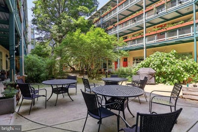 /international/us/7981-eastern-avenue-silver-spring-md-110106228700/