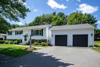 /international/us/81-powell-st-stoughton-ma-110100421217/