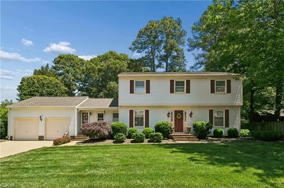 /international/us/10-plantation-road-newport-news-va-110108280587/