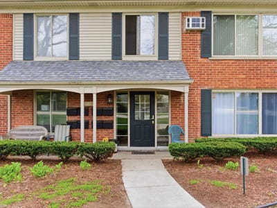 /international/us/11410-canal-road-sterling-heights-mi-110107655414/