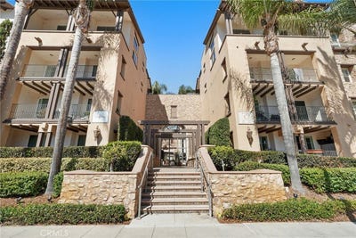 /international/us/13031-villosa-playa-vista-ca-110120534342/