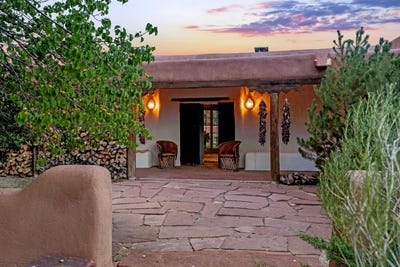 /international/us/7236-hwy-518-ranchos-de-taos-nm-110101112457/