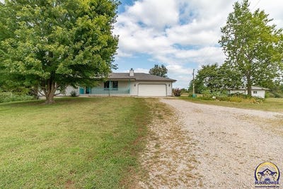 /international/us/5700-ne-indian-creek-rd-topeka-ks-110109931838/
