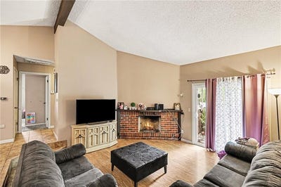 /international/us/14025-ballantrae-drive-grandview-mo-110107690798/