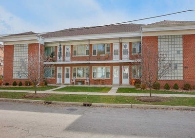 /international/us/105-e-grove-street-lombard-il-110107819061/