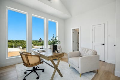 /international/us/312-n-lancaster-avenue-dallas-tx-110107746057/