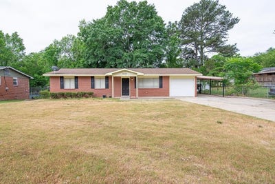 /international/us/6040-luna-drive-columbus-ga-110108544450/