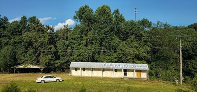 /international/us/3512-highway-25e-e-tazewell-tn-110119760311/