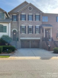 /international/us/6421-fairway-row-lane-charlotte-nc-110108567832/