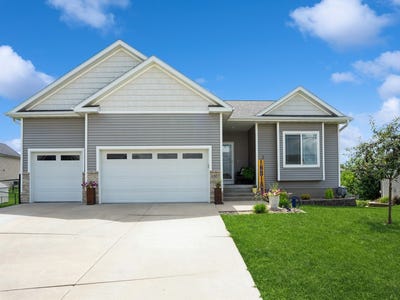 /international/us/1003-e-madison-avenue-indianola-ia-110101087655/