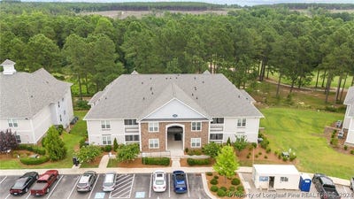 /international/us/288-gallery-drive-unit-204-spring-lake-nc-110093165223/