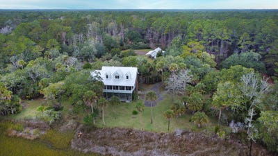 /international/us/9715-two-pines-road-mcclellanville-sc-110104221616/