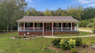 /international/us/204-wiley-oaks-drive-wendell-nc-110120454694/