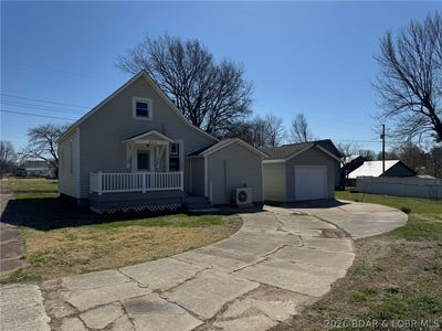 /international/us/402-e-eickhoff-street-cole-camp-mo-110106767519/