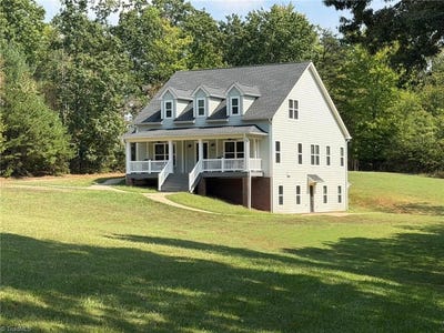 /international/us/1544-jessup-road-westfield-nc-110119956275/