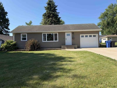 /international/us/125-5th-st-sw-sioux-center-ia-110108961819/