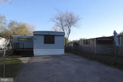 /international/us/65-cob-court-lothian-md-110107396442/