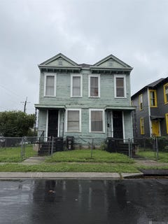 /international/us/3700-s-saratoga-street-new-orleans-la-110108533017/