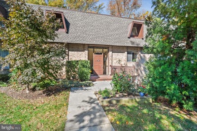 /international/us/11616-vantage-hill-road-reston-va-110098978136/