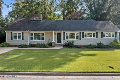 /international/us/1104-n-overlook-drive-greenville-nc-110106558066/