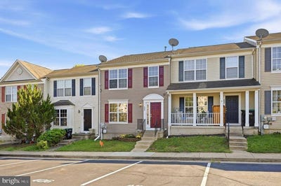 /international/us/406-pendleton-lane-strasburg-va-110108686479/