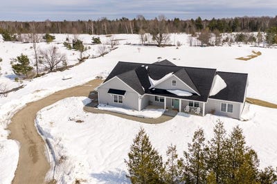 /international/us/9152-w-meadow-rd-baileys-harbor-wi-110106673900/