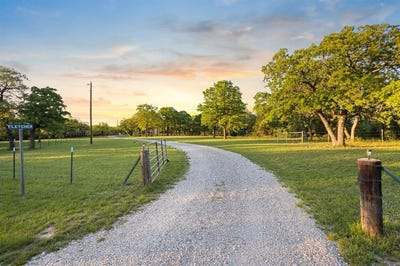 /international/us/1036-ten-box-road-sunset-tx-110101453391/?lang=zh-cn