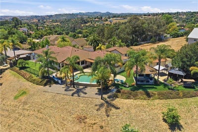 /international/us/3508-vista-corona-fallbrook-ca-110108442604/