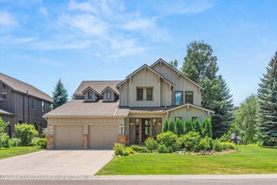 /international/us/674-n-bridge-drive-carbondale-co-110100658557/