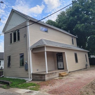 /international/us/2663-w-28th-place-cleveland-oh-110107799867/