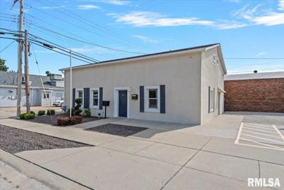 /international/us/117-w-mulberry-street-chatham-il-110101358454/?lang=zh-cn