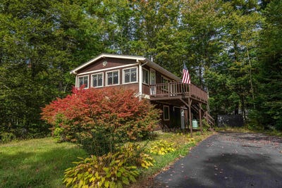 /international/us/113-lakeshore-drive-middleton-nh-110110368856/