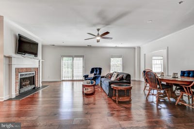 /international/us/210-brightwood-club-drive-lutherville-timonium-md-110108268382/