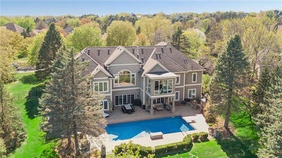 /international/us/9251-wedgewood-point-woodbury-mn-110107873130/